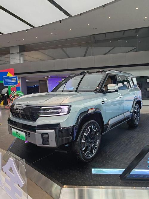 深圳292比亚迪方程豹硬派越野的爆款，英菲尼迪35周年与你共成长